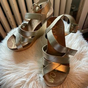 Sam Edelman gold wedges like new